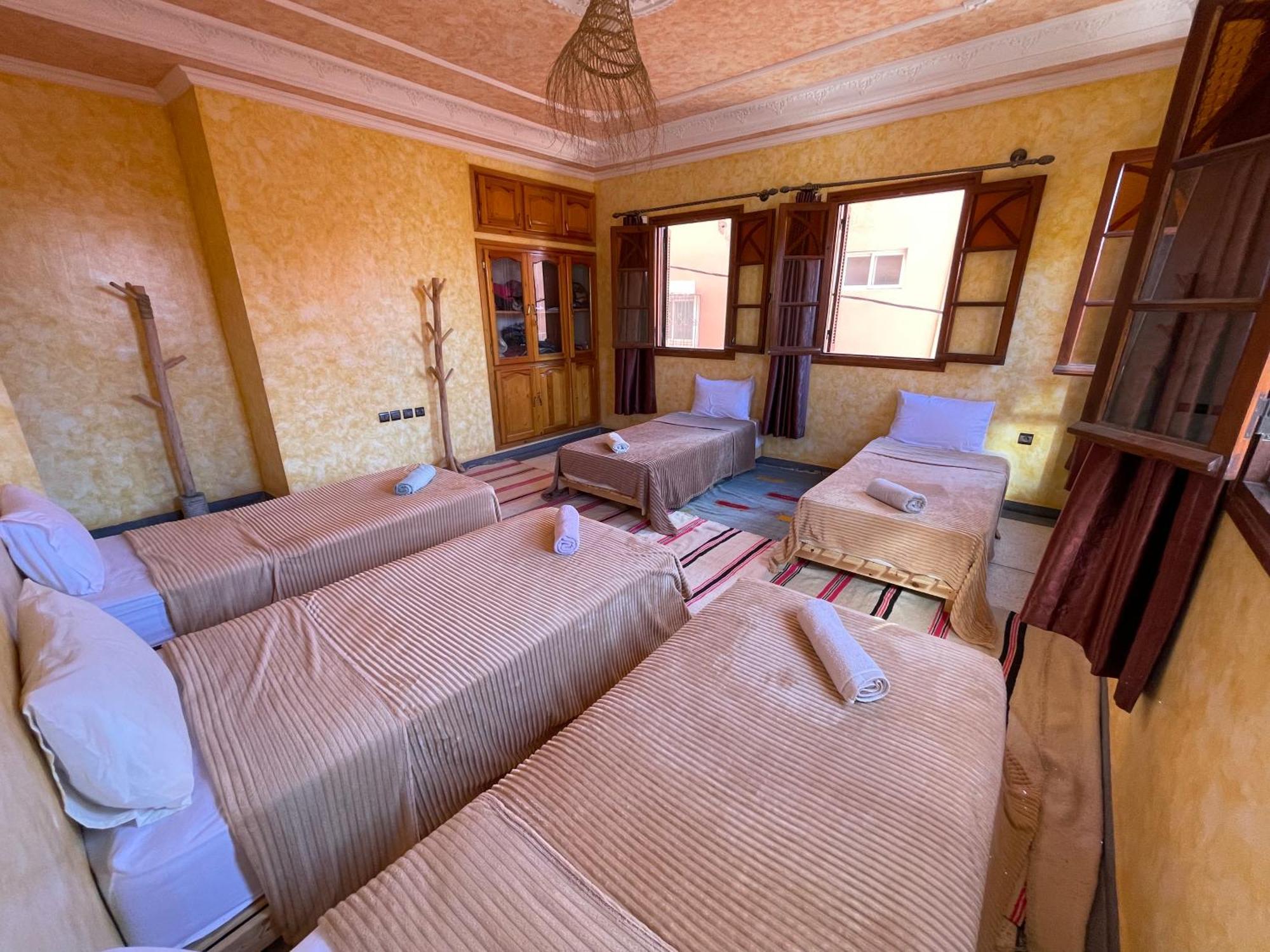 Auberge de jeunesse Berber Waves Surf House à Tamraght Extérieur photo